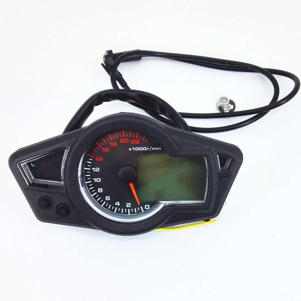 Digitální tachometr