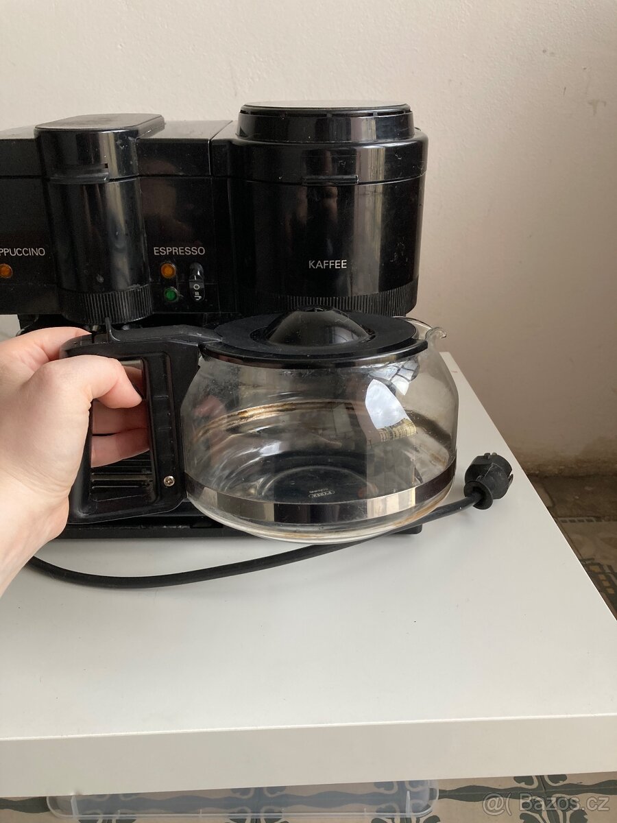 Překapávač + espresso stroj