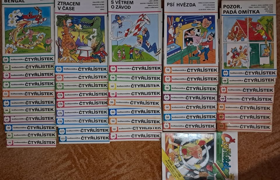 Časopis čtyřlístek starší čísla, celkem 47 čísel.