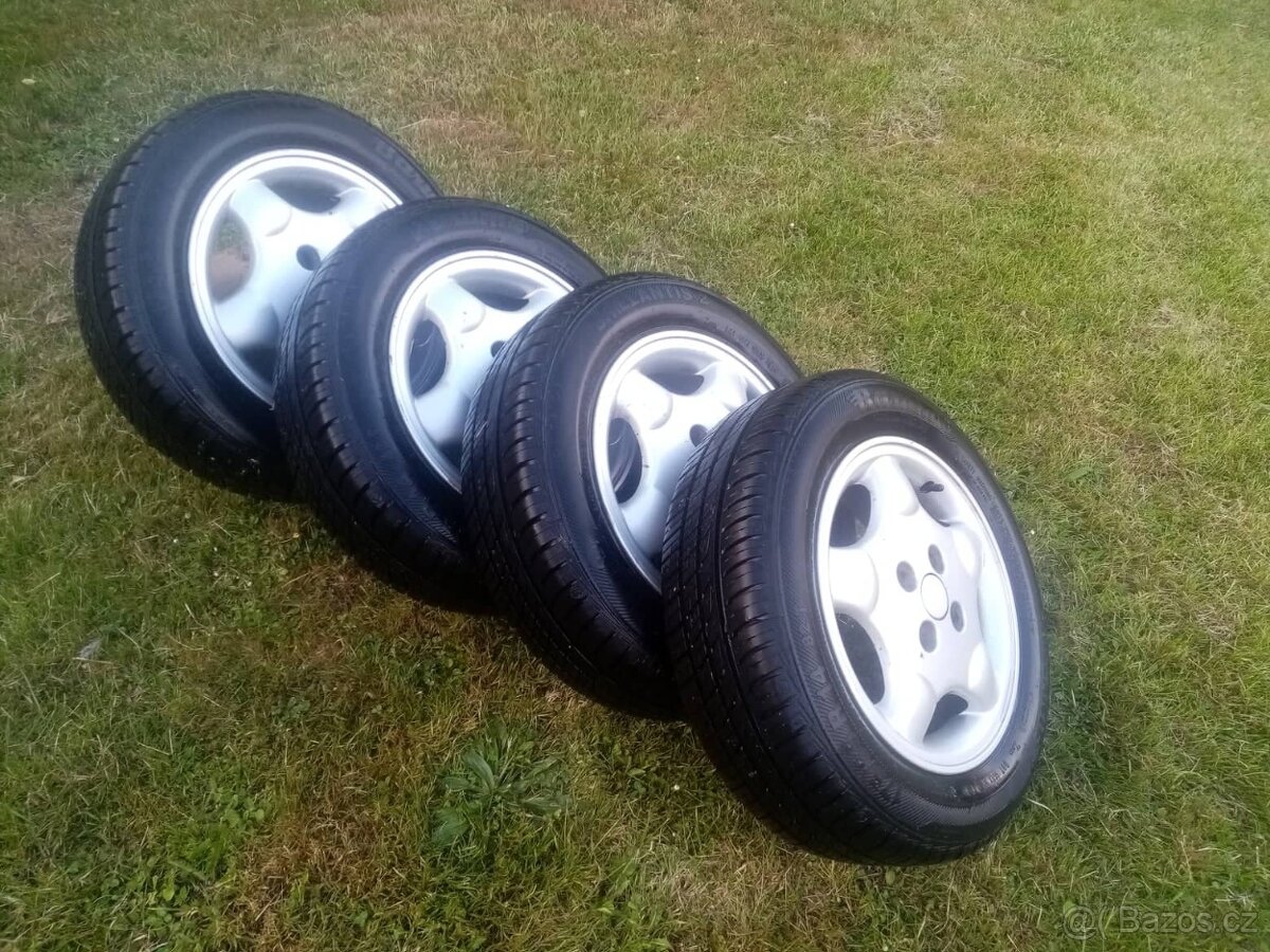 Renault Clio - elektrony a letní pneu 175/65 R14