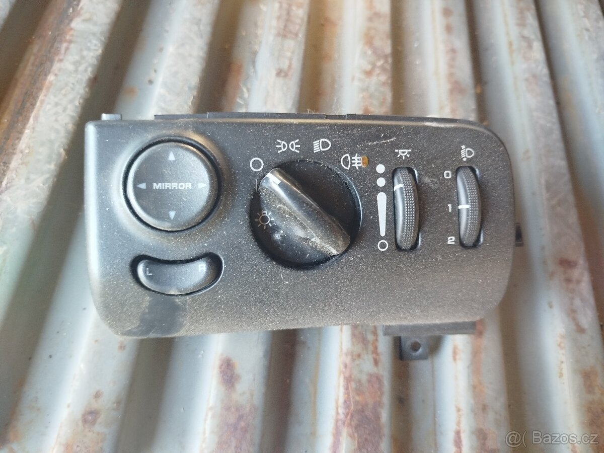panel světel Chrysler Voyager