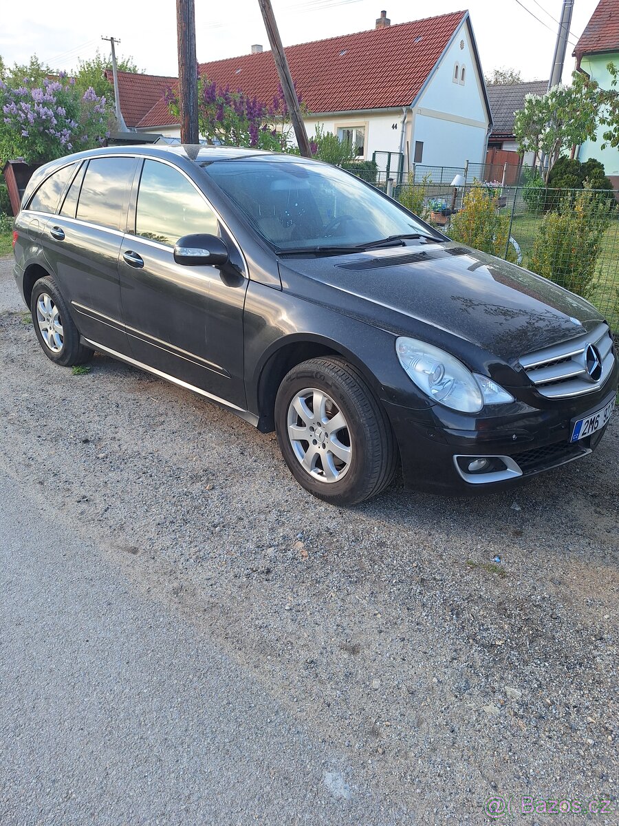 R320 cdi w251