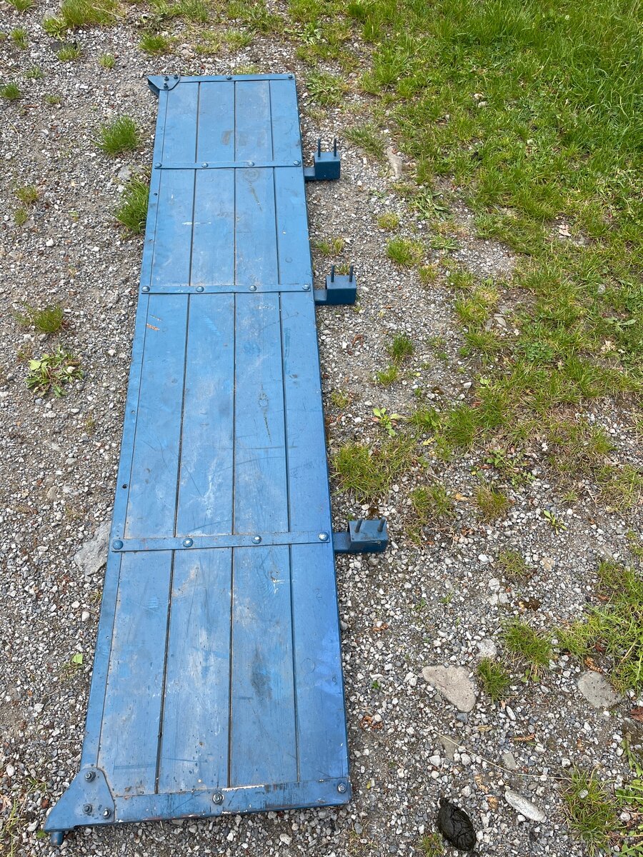 Avia 15, 30 Přední čelo valníku