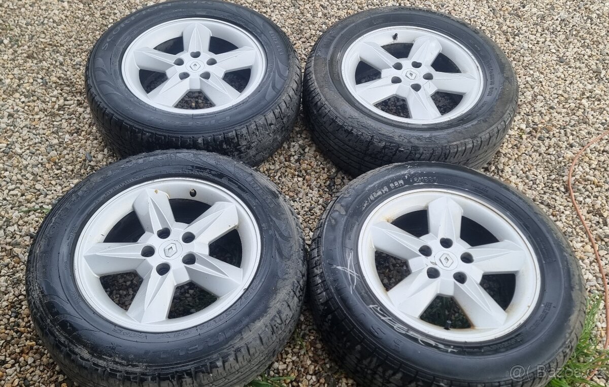 Alu kola Renault scenic letní pneu Pirelli 215/65R16