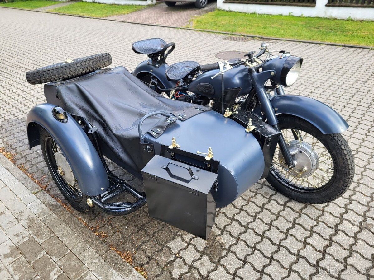 Ural,Dněpr K 750 Zrenovovaný 64 rok