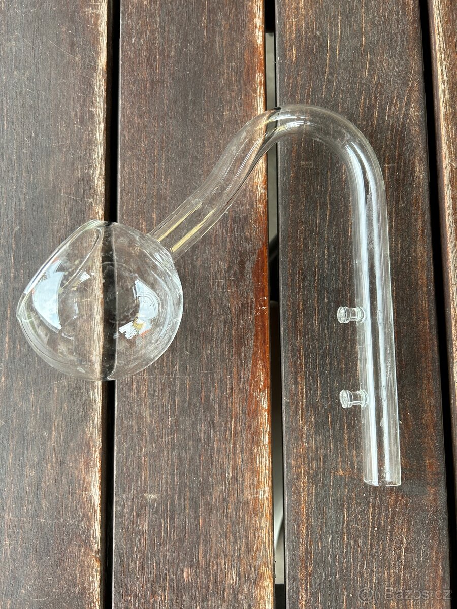Lily pipes, drop checkery, skimmer Eheim, Co2 difuzér.