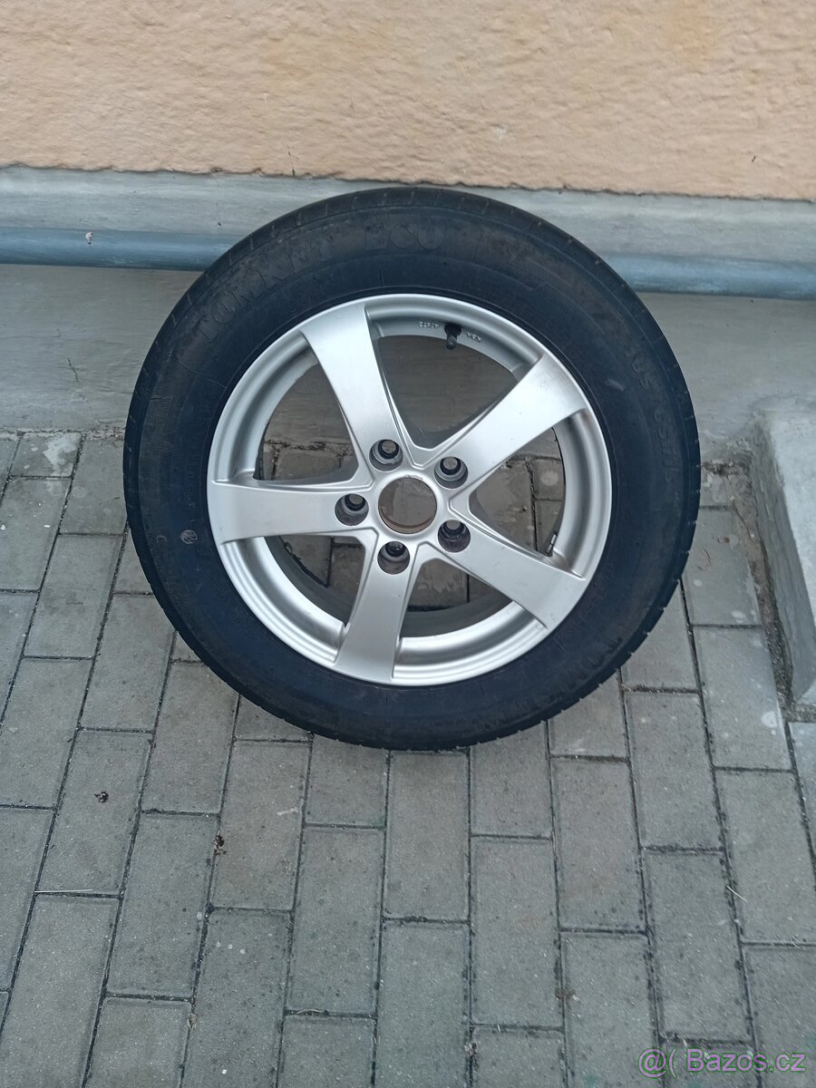 Pneu letní 185/65 R15 Hyundai I30