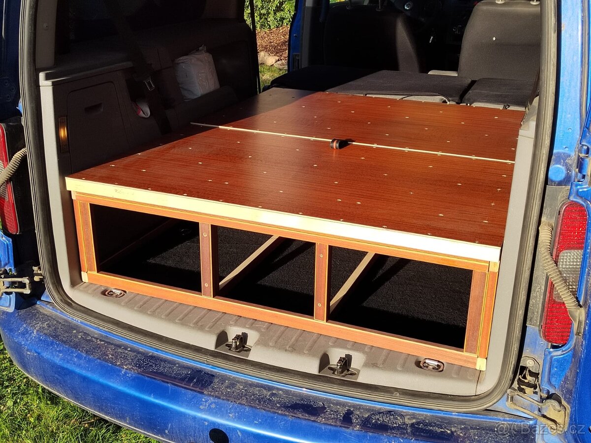 Vestavba VW Caddy Maxi