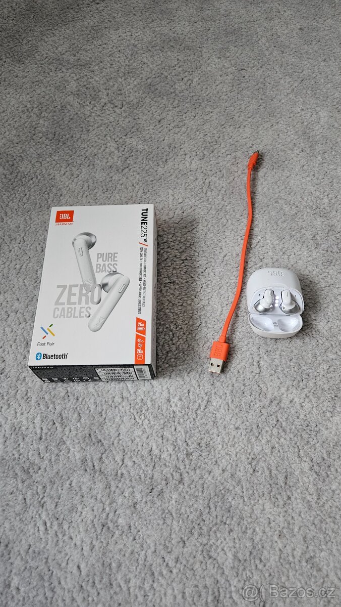 JBL Tune 225TWS