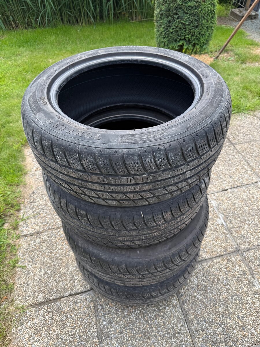 Pneu 225/55 R17