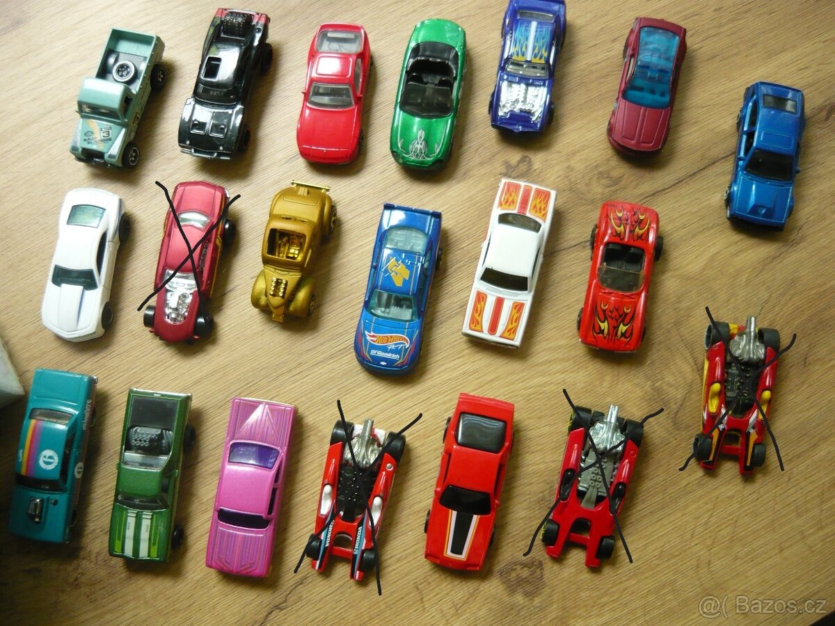 AUTÍČKA HOT WHEELS