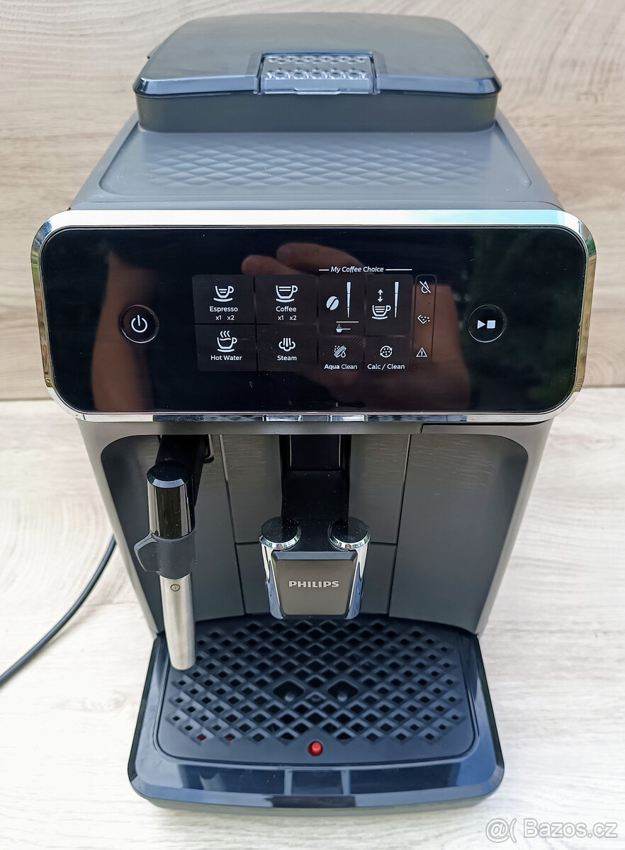Automatický kávovar Philips EP2224/10 - zánovní se zárukou