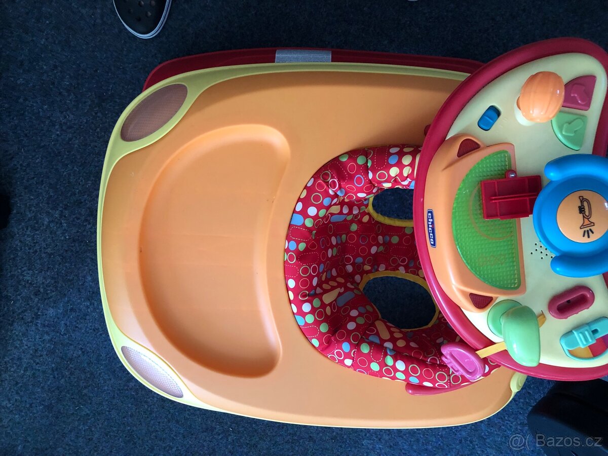 Choditko interaktivní CHICCO