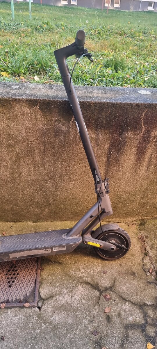 Xiaomi ultra 4 koloběžka