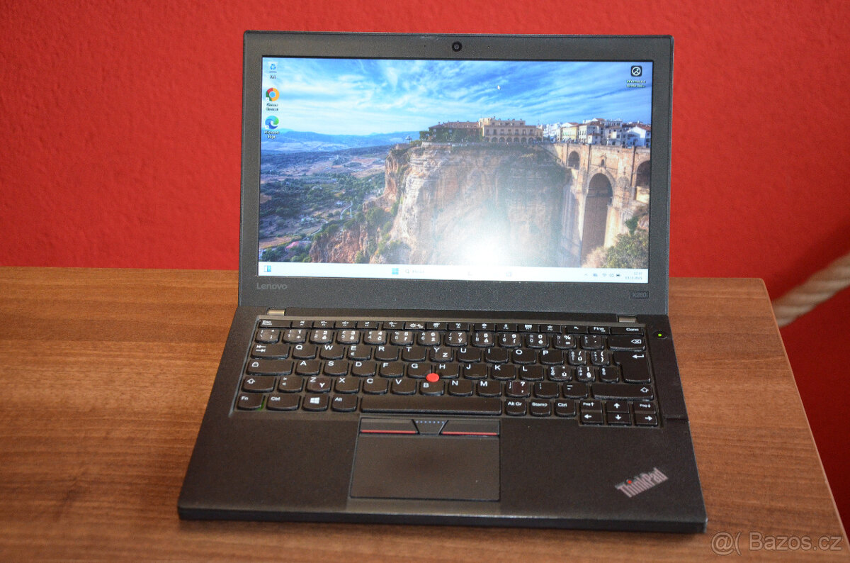 Lenovo ThinkPad X260 i5/8GB/SSD256GB/záruka