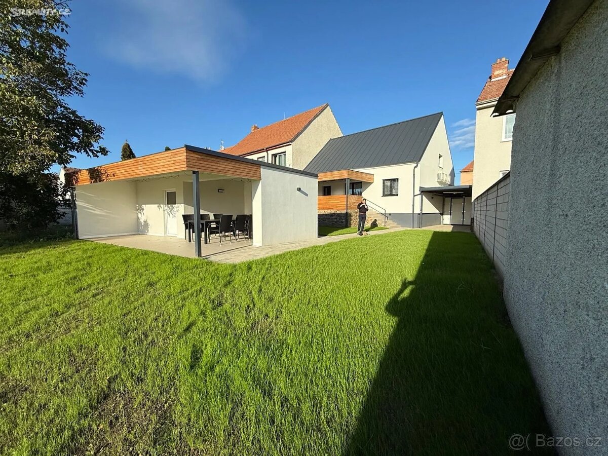 Prodej rodinného domu 200 m², pozemek 800 m² Moravany u Kyj.