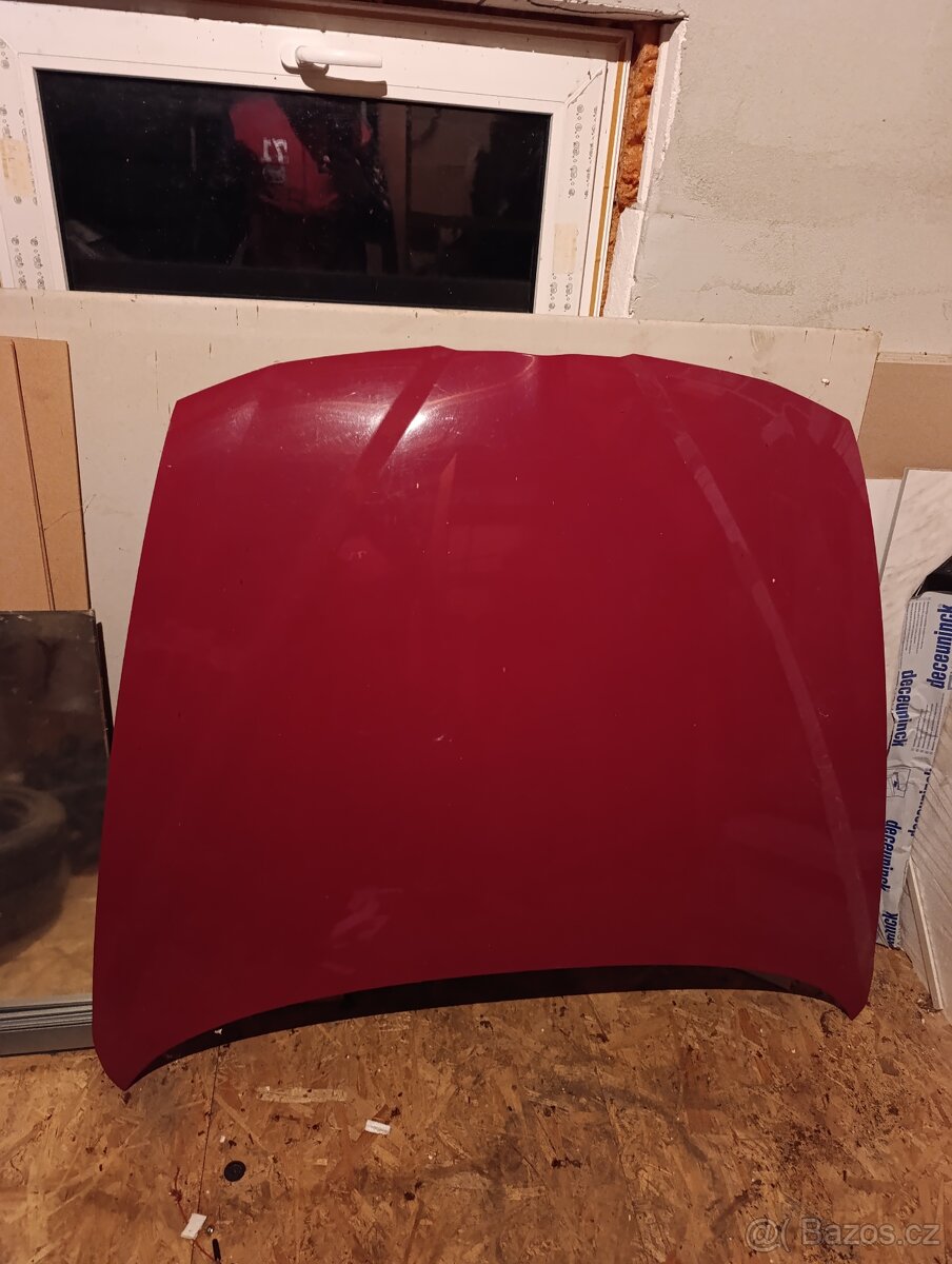 Kapota Alfa Romeo 156