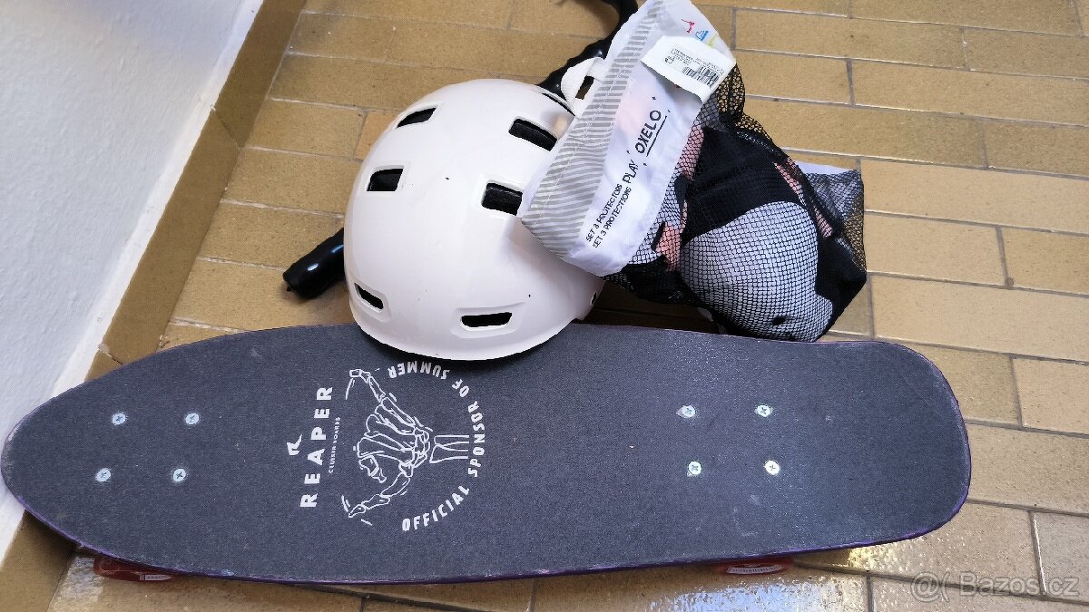 Skateboard, helma, chrániče, cena za vše