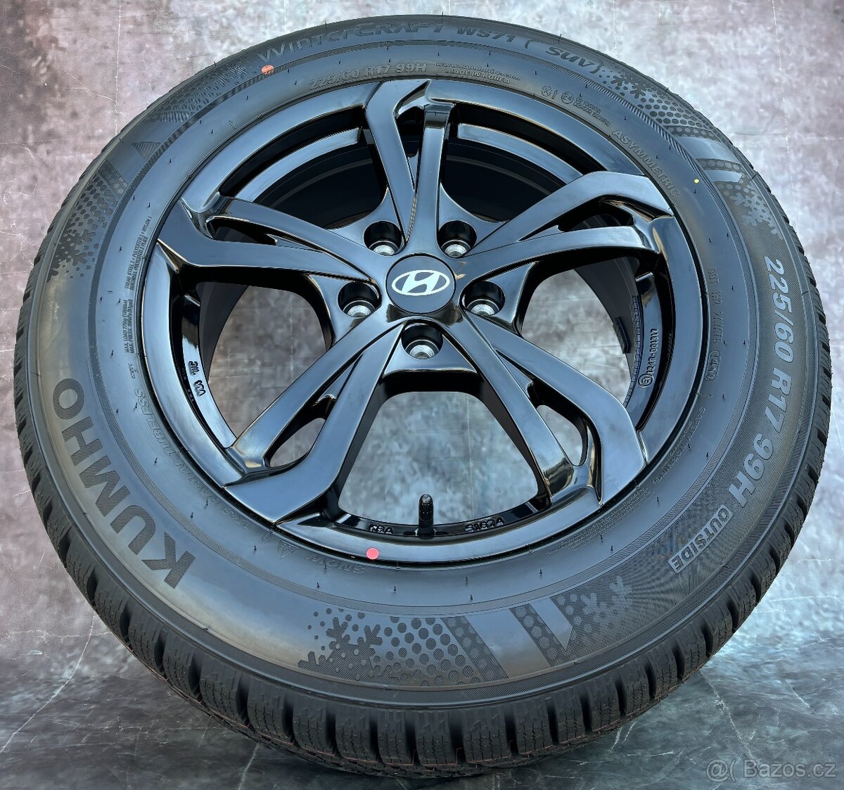 Nová Alu kola 5x114,3 Hyundai Tucson, ix35 225/60/17 100%