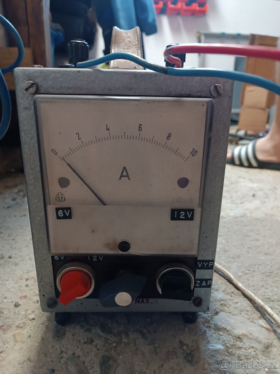 Nabíječka autobaterií 6 -12V