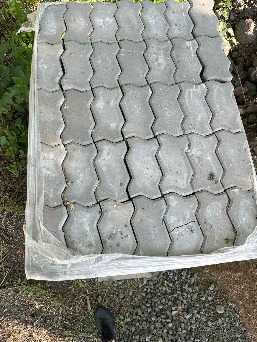 Betonová dlažba BASE/vlna