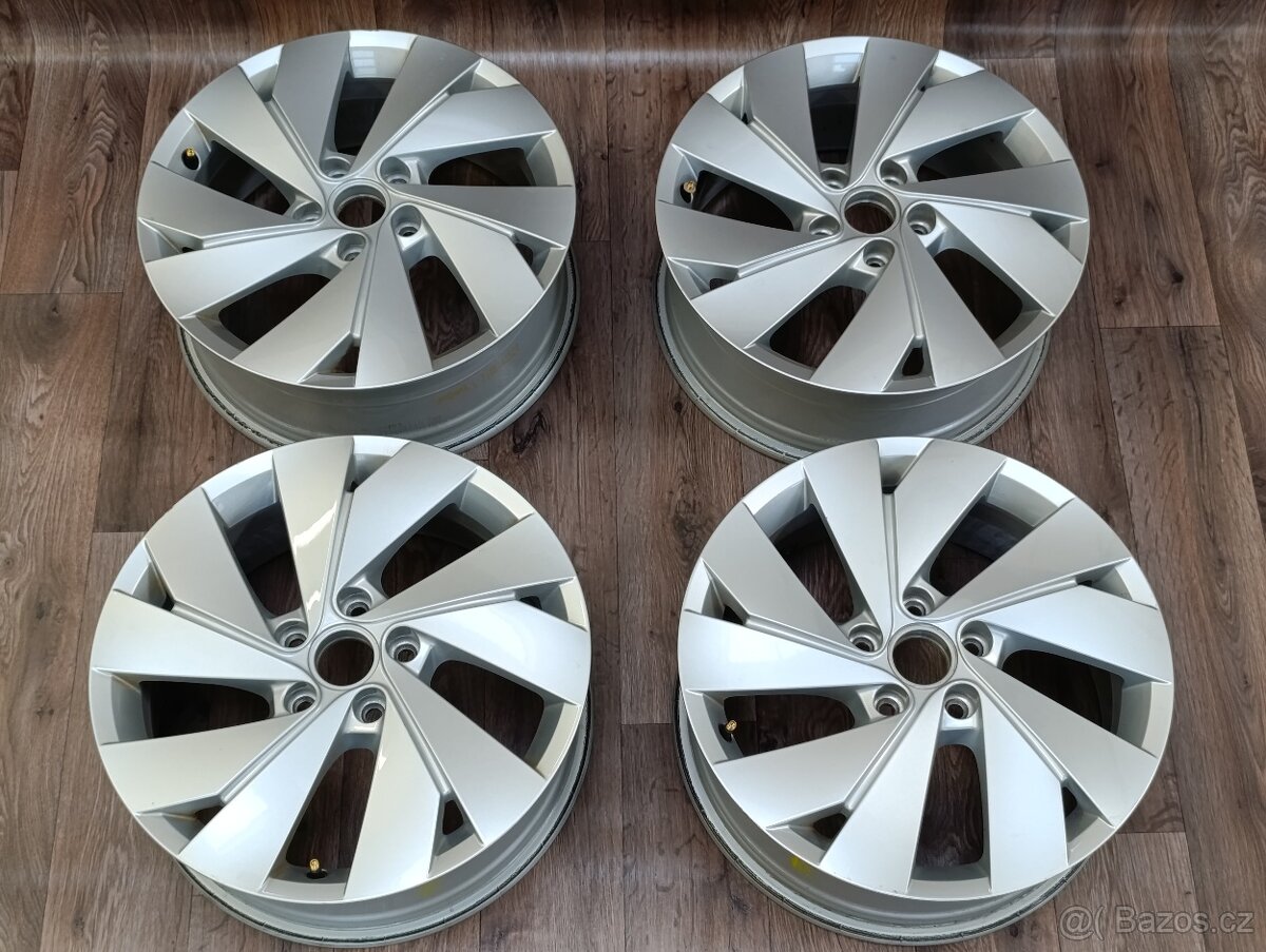5x112 Volkswagen 6,5Jx17 ET46 BELMONT číslo 5H0601025B alu