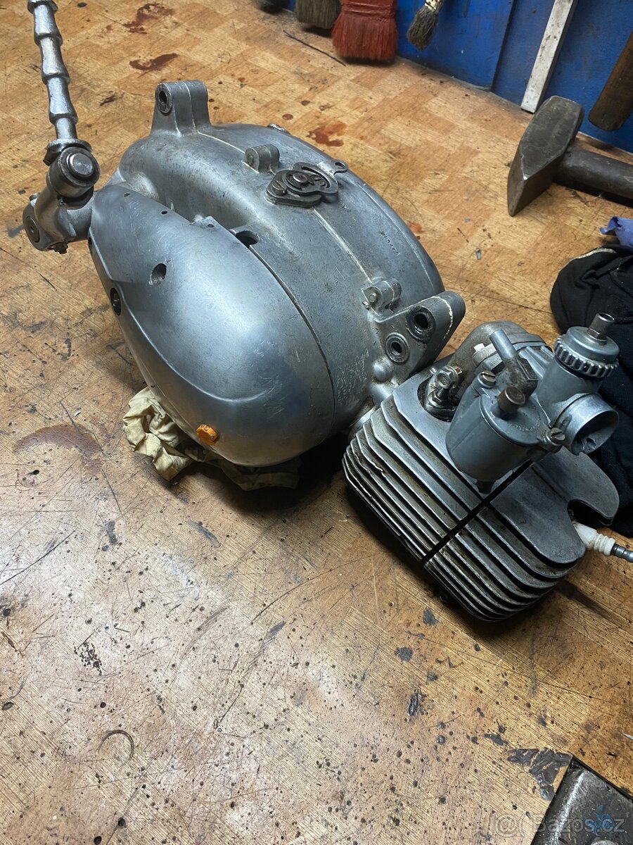 Motor jawa 05 po GO