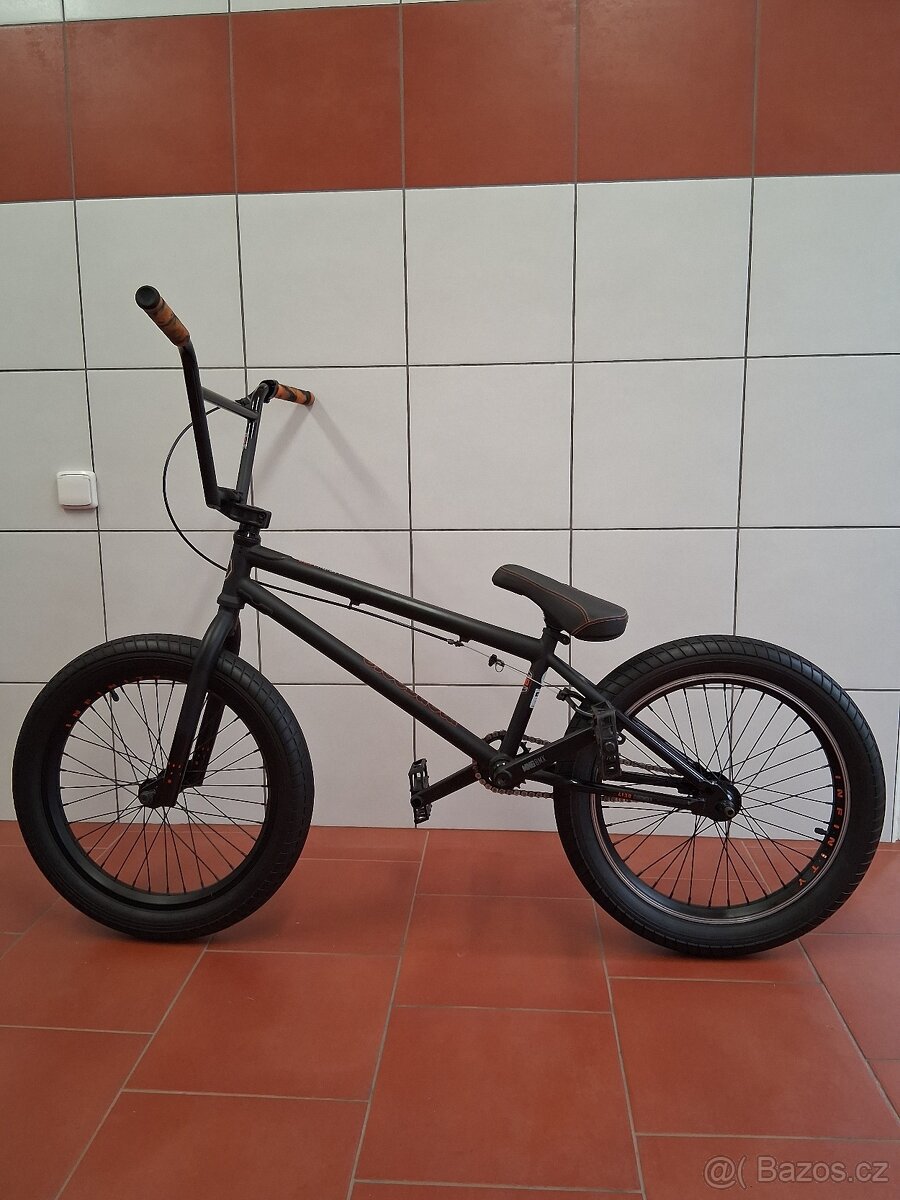 BMX MONGOOSE L 500