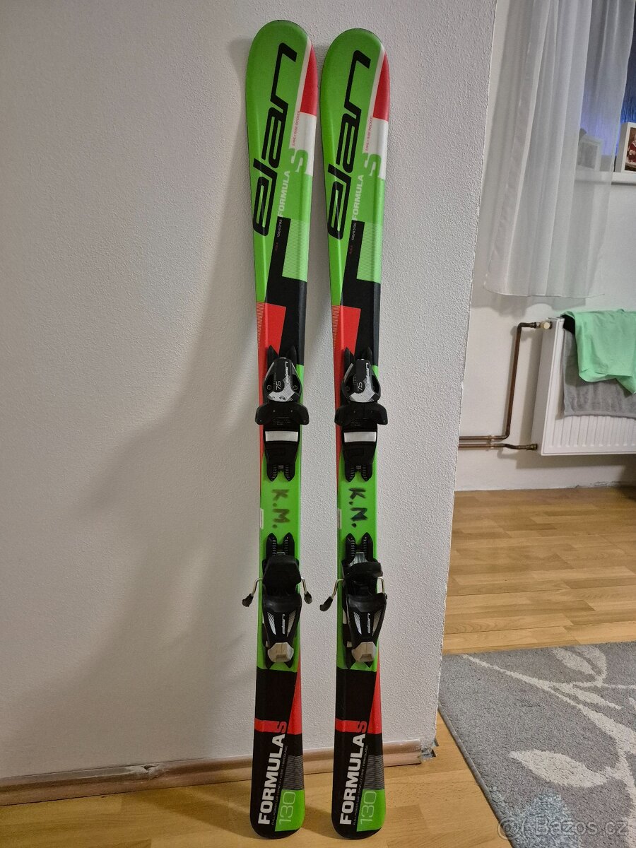 Prodám carving dětské lyže 130