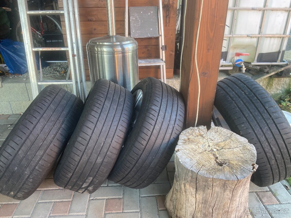 Pneu 255.55 R17 Bridgestone
