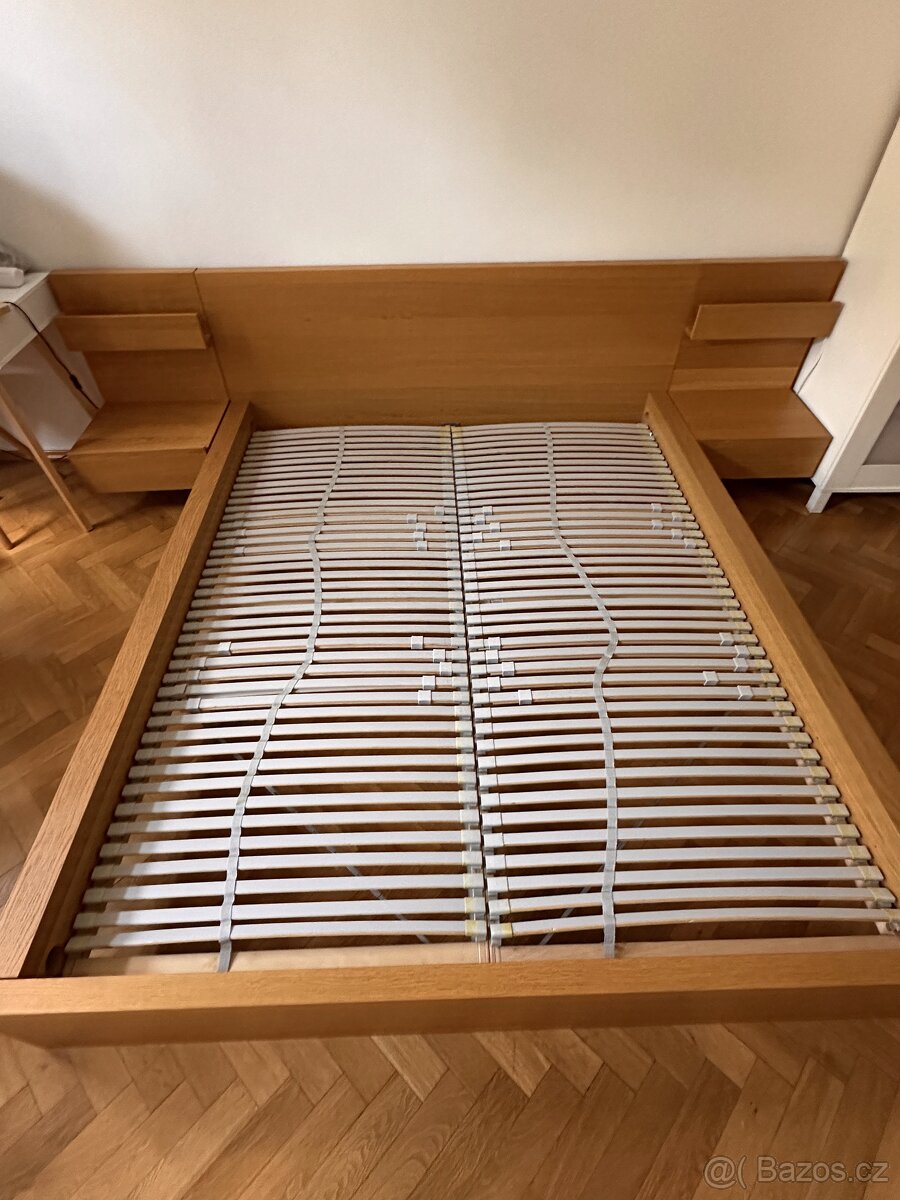 Postel IKEA 160x200 cm s nočními stolky