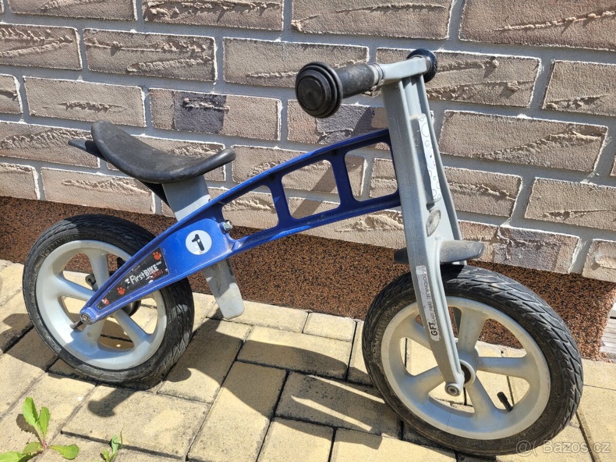 Odrážedlo First BIKE vč. adaptéru na snížení sedla