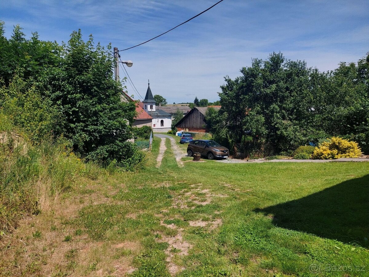 Prodej stavebního pozemku 2 760 m² Loukov - Libosváry