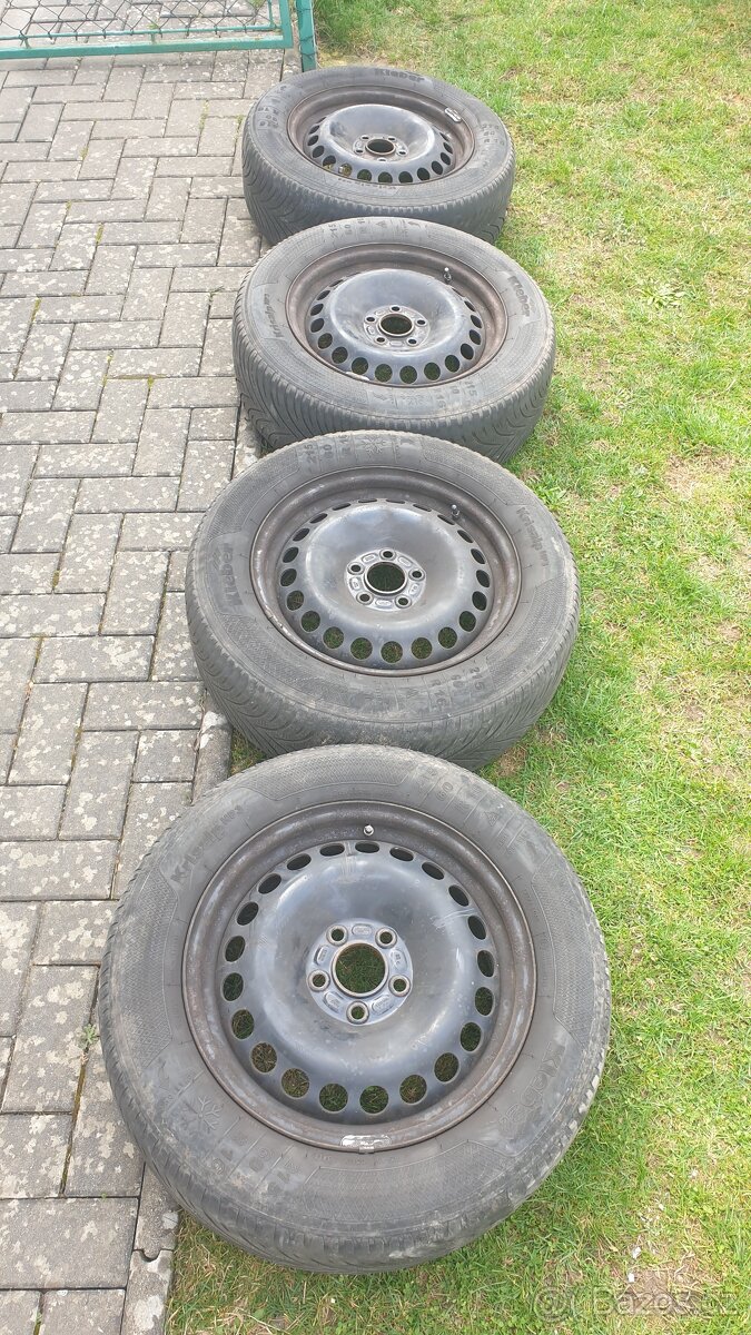 Plechové disky 6 1/2J x 16 Ford