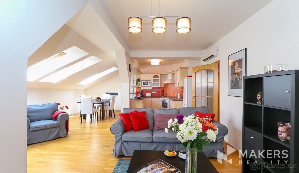 Pronájem bytu 3+kk 110 m² Sázavská, Praha 2 - Vinohrady