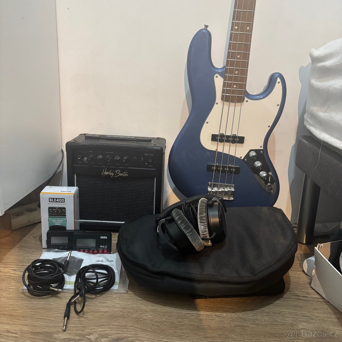 Kytarový set Harley Benton, Superlux, Korg vše funkční