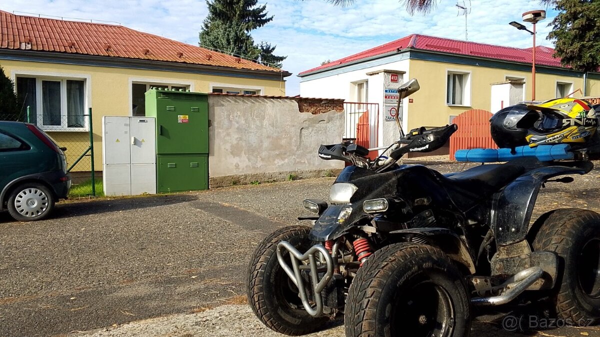 Čtyřkolka SMC 250