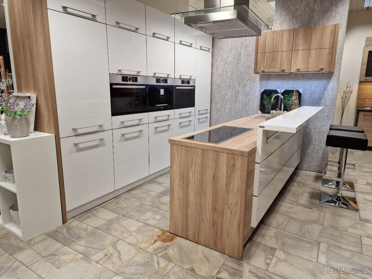 Nová kuchyňská linka vč. spotřebičů za 50% ceny.