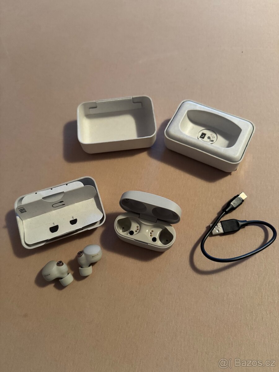 Bezdrátová sluchátka SONY