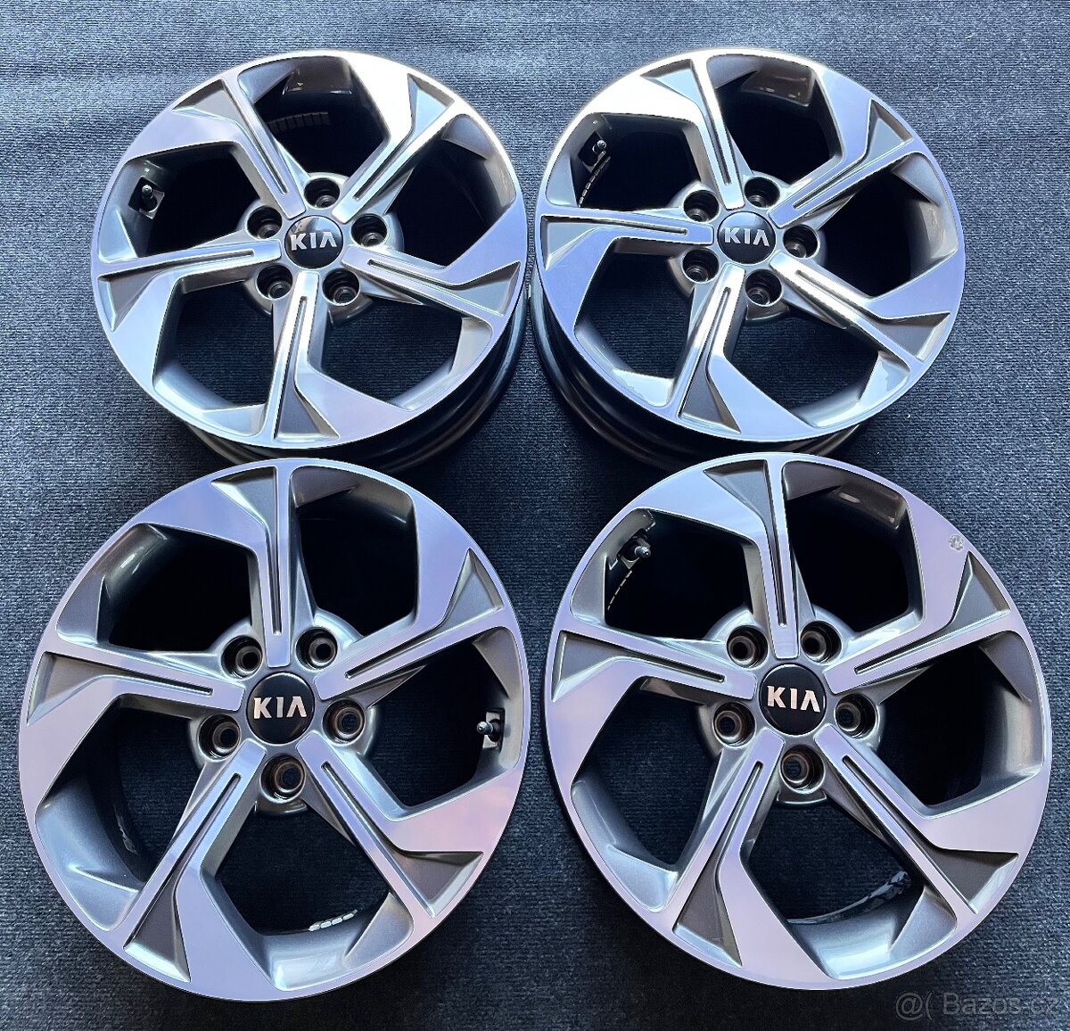 R16 Kia XCeed Originál hliníkové disky - TOP STAV