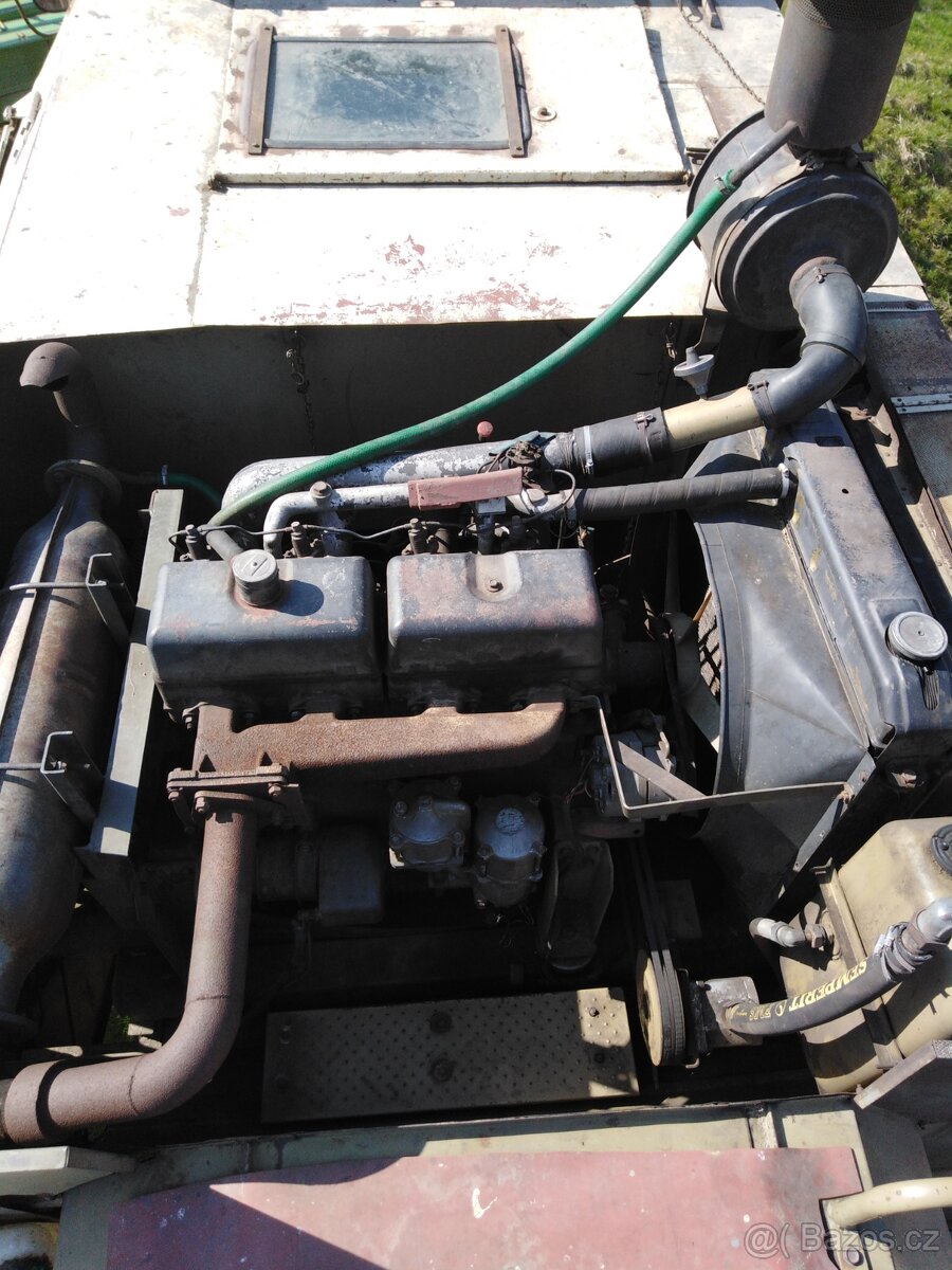 Prodam Kombajn E512 náhradní díly