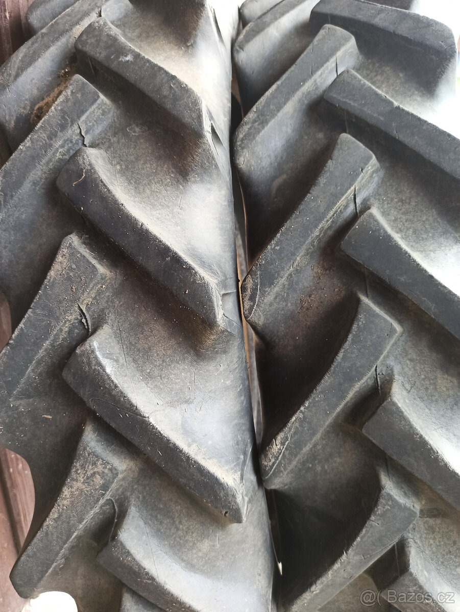 Zadní pneu na Zetor 25 K: 9.5-36