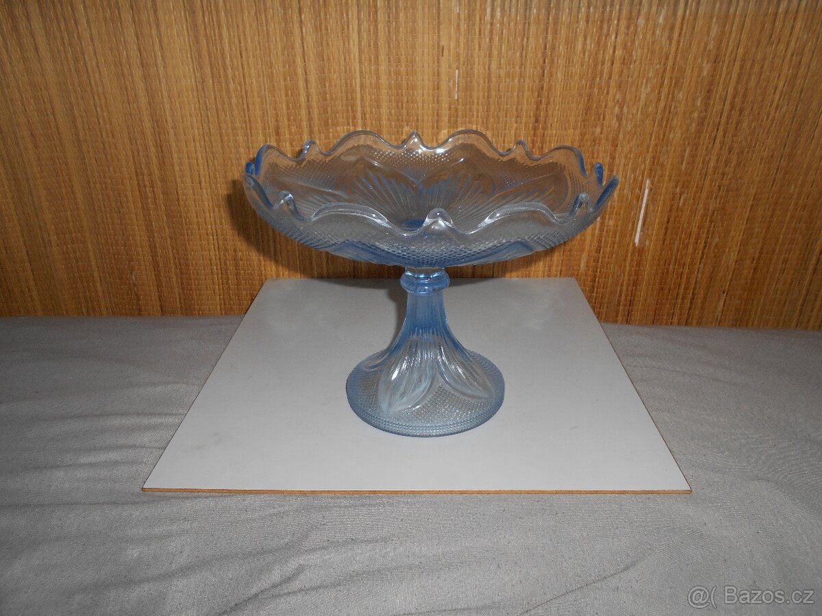 Starožitná mísa na dort, bábovku, cukroví...