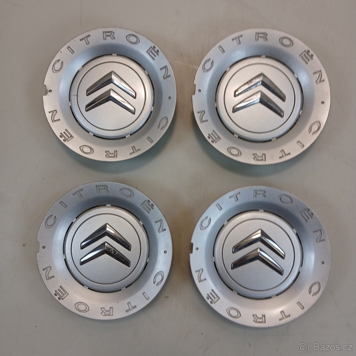 Sada středových pokliček značky Citroën