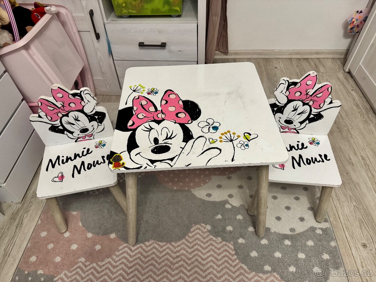 Detsky stolecek a zidlicky