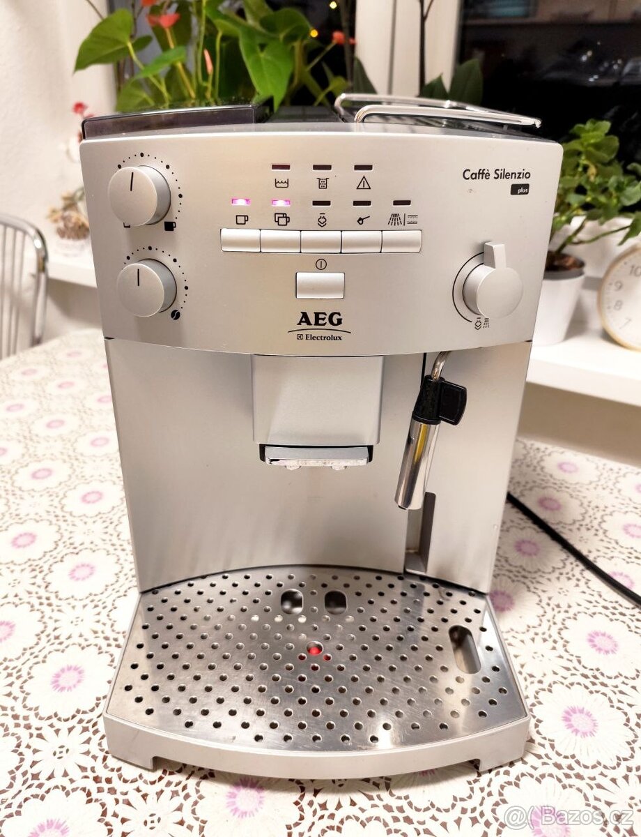 Kávovar AEG Electroolux Caffe Silenzio
