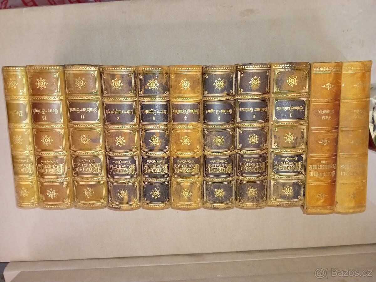 Starožitné knihy, noviny