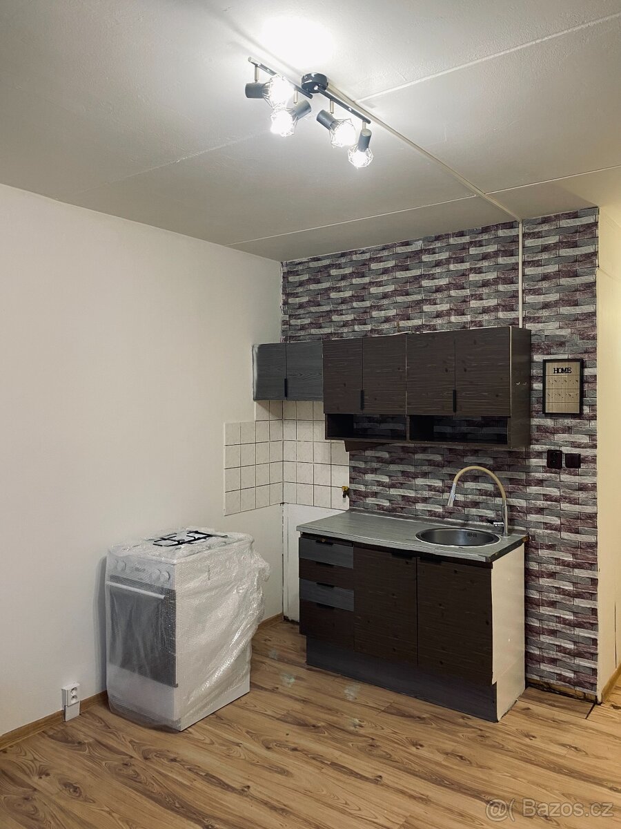 Pronájem bytu 1+1 v centru Sokolova