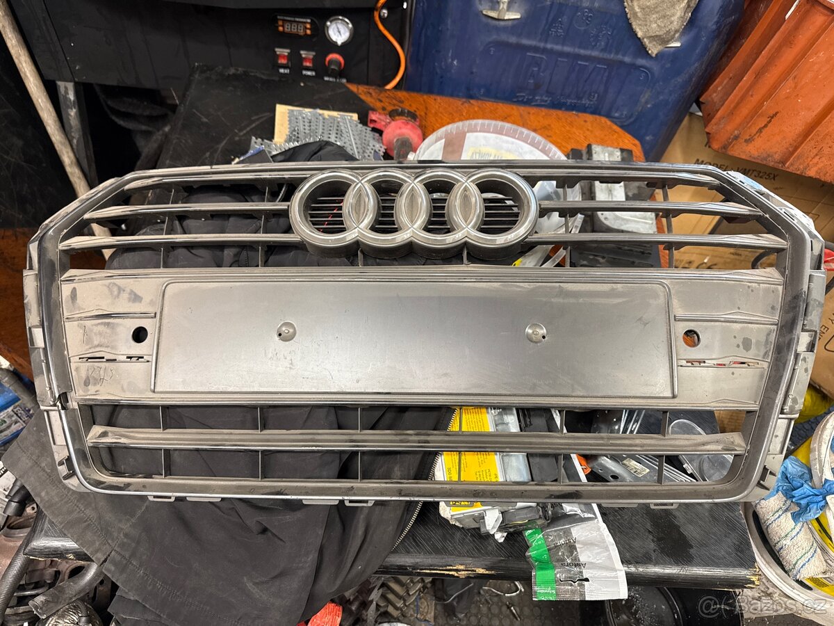 Maska audi 8w0.853.651ab