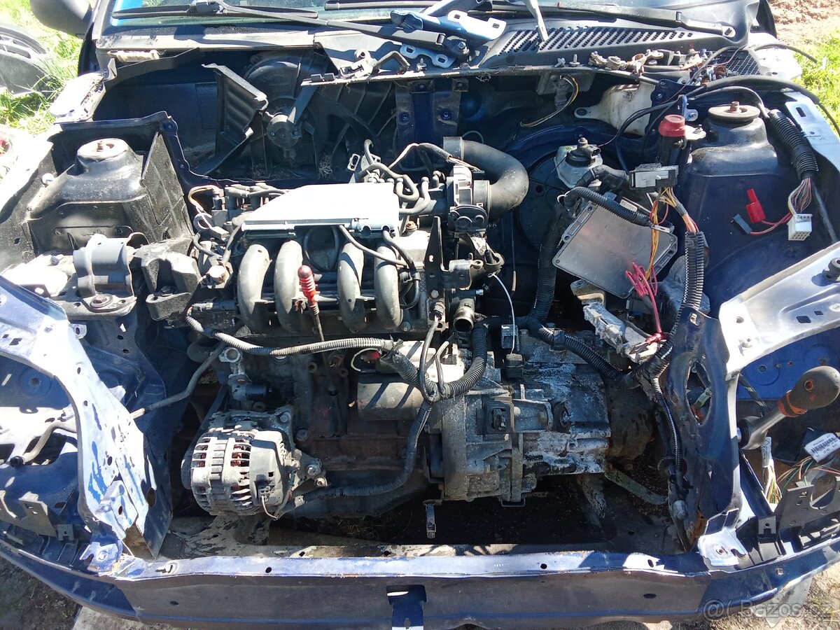 Prodám díly z Renaultu clia 1.2